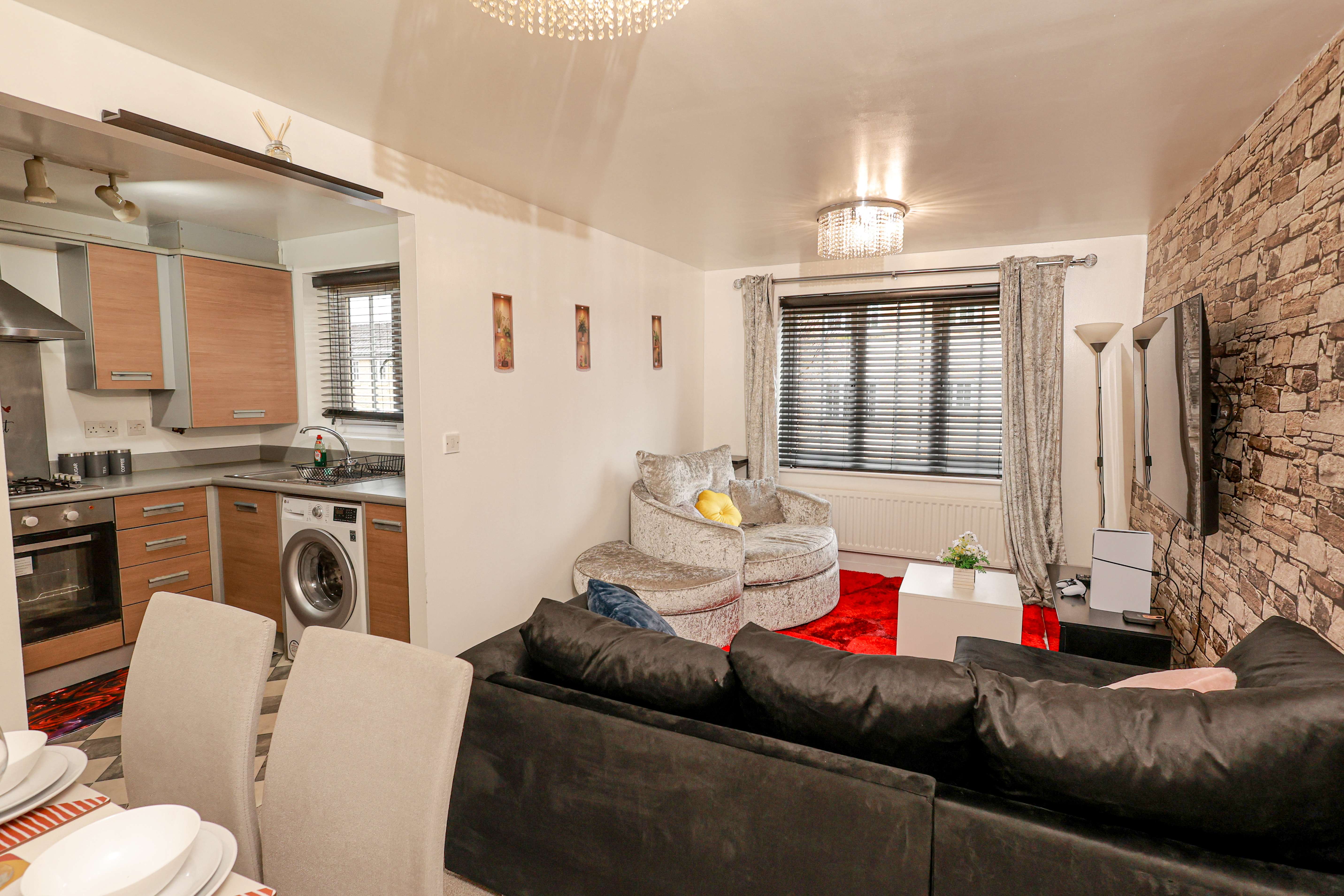 Stylish 2BR | Free Parking | Wi-Fi | PS5 |Sleeps 5