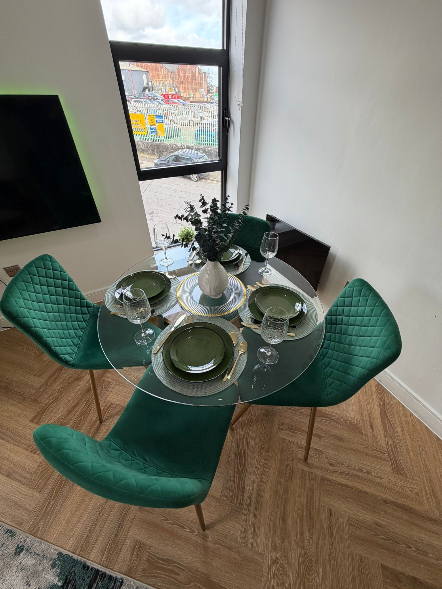 Stylish , comfortable, clean 2 bedroom apartment